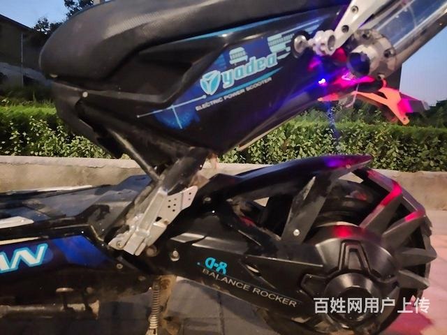 戰(zhàn)警電動(dòng)車最新款，科技與安全的完美結(jié)合